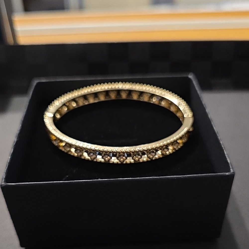 Elegant Gold Bracelet Cubic Zircone Bracelet.
